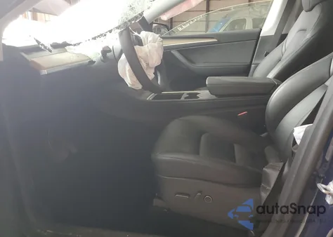 2023 Tesla Model Y z USA, uszkodzony, nr VIN 7SAYGDEE5PA029936